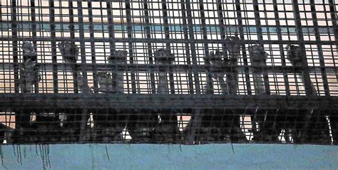 Parañaque jail blast: Lax guards, inmates with Uzi.